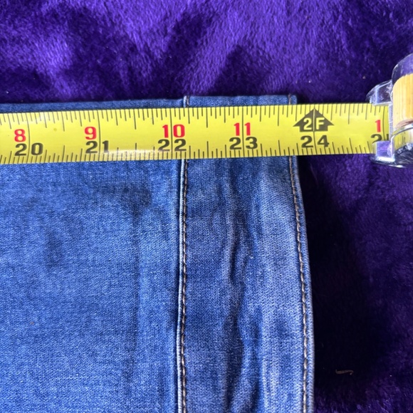 Reversible Floral Denim Jacket - Picture 10 of 10